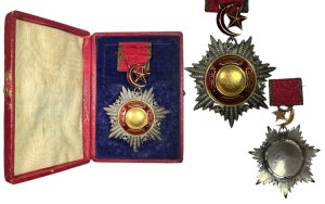 Τουρκία τάγμα του Medjidie , ιππότης 5η τάξη με κουτί Παράσημα - Στρατιωτικά μετάλλια - Τάγματα αριστείας