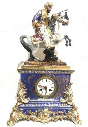 Πορσελάνινο επιτραπέζιο ρολόι με έφιππο Τούρκο 19ος Αντίκες & διάφορα