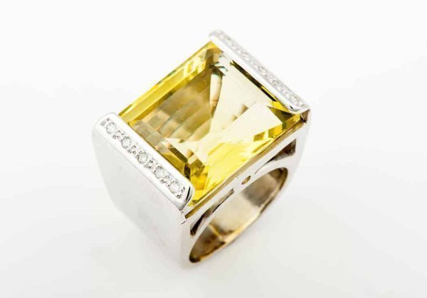 Λευκόχρυσο δαχτυλίδι με διαμάντια και citrine Εκλεκτά Κοσμήματα