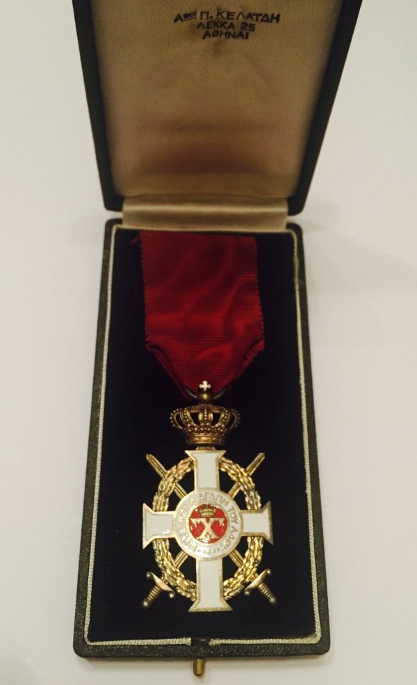 Ελλάς , χρυσός Σταυρός του τάγματος του Γεωργίου Α’ Παράσημα - Στρατιωτικά μετάλλια - Τάγματα αριστείας